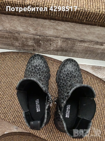 Нови боти Michael Kors 31 размер, снимка 7 - Детски боти и ботуши - 53436636
