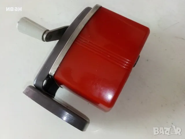 Стара настолна острилка