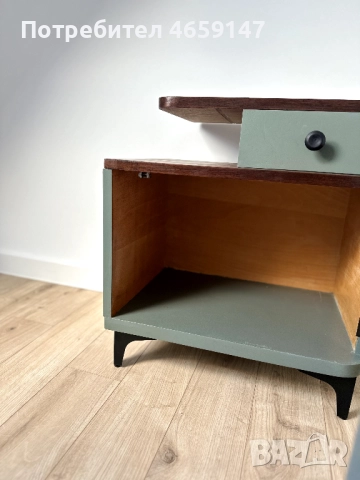 Две реставрирани дървени нощни шкафчета, снимка 3 - Шкафове - 52709528