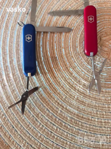 Victorinox Switzerland-много добри, снимка 4 - Ножове - 55774030
