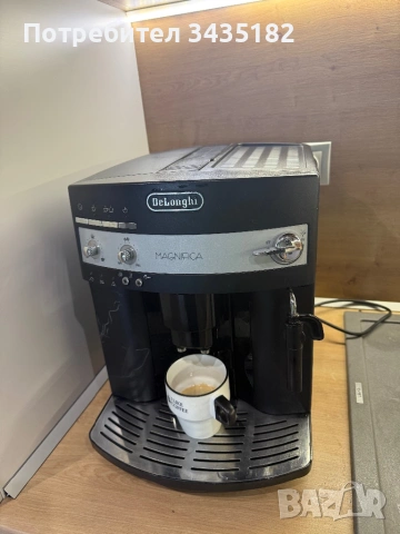 Кафе машина Delonghi, снимка 3 - Кафемашини - 50743526