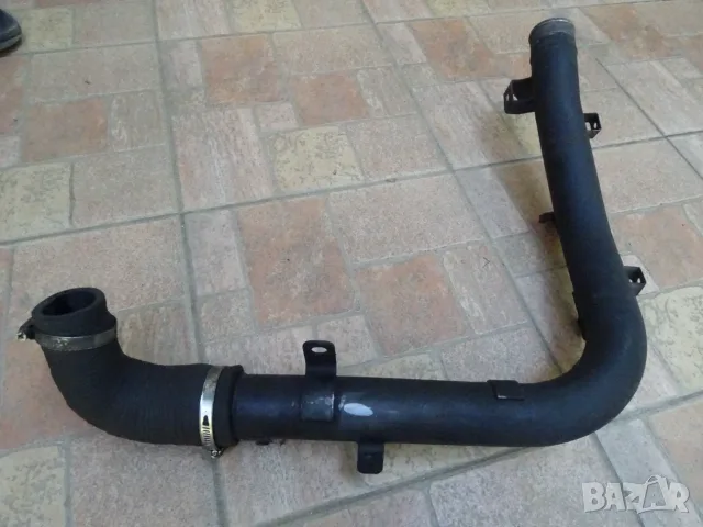 Тръба всмукателен тракт / въздуховод за интеркулера (Intercooler Intake Pipe Assembly) за Freelander