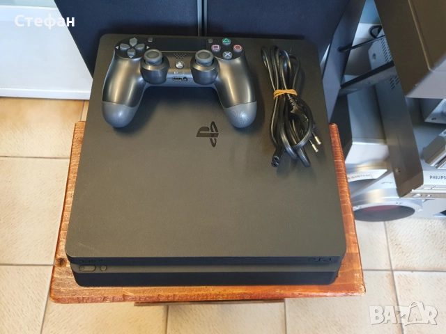 PS4 Play Station 4 Slim 500GB с джойстик и кабели. В отлично техническо и визуално състояние., снимка 3 - Игри за PlayStation - 51973291