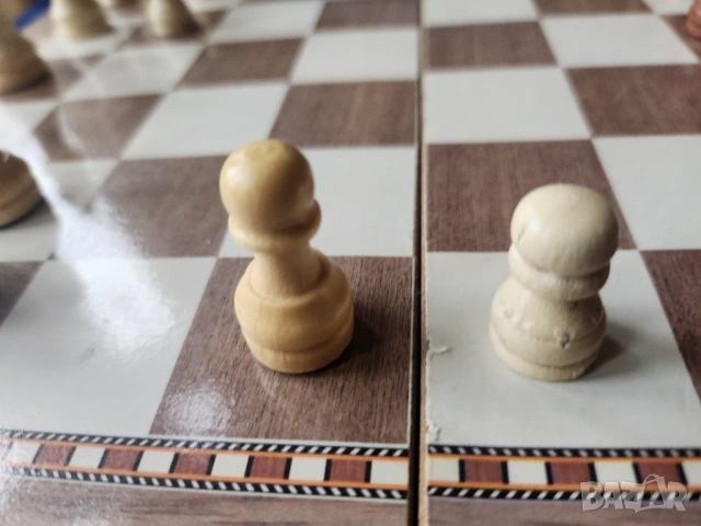 шах с к-т фигури 29х29 см / малък пирографиран 17х17 см с фигури / хартиен шах / фигури големи, снимка 4 - Шах и табла - 52583035