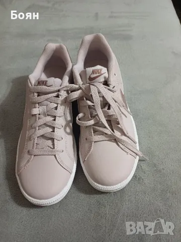 Nike Court Royale low-top sneakers - Pink

