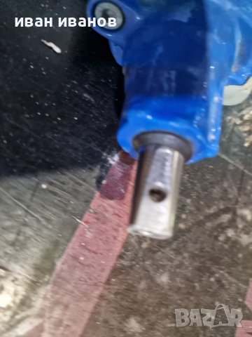 Кран Налягане Тротоарен, снимка 4 - Индустриална техника - 41104235