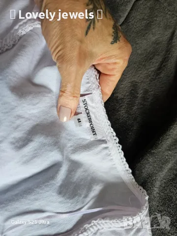 Нежен бял топ кроп с дантела , снимка 3 - Тениски - 47476144