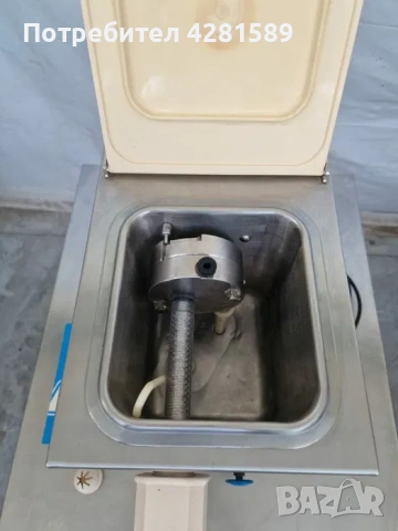 Италианска машина за разбиване на сметана Carpigiani, снимка 8 - Други машини и части - 53657938