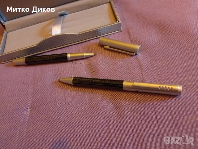 подаръчен комплект нов от две химикалки ролер и обикновена в под.кутия, снимка 4 - Други - 53566366