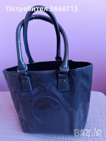 Дамска кожена чанта Pepe jeans, снимка 2 - Чанти - 51363463