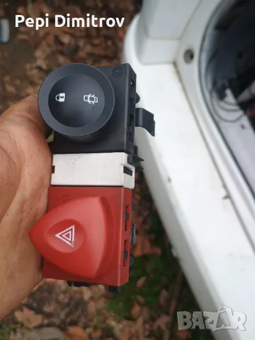 RENAULT MEGANE MK2, SCENIC MK2 КЛЮЧ ЗА АВАРИЙНИ СВЕТЛИНИ, КЛЮЧ ЗА ЦЕНТРАЛНО ЗАКЛЮЧВАНЕ, 8200095493, , снимка 3 - Части - 49651526