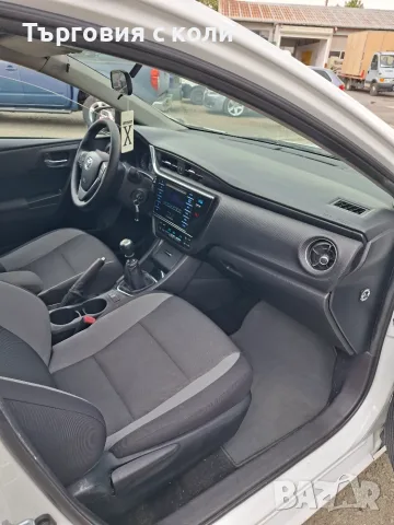 Toyota Auris 1.33 vvti, снимка 9 - Автомобили и джипове - 56412028