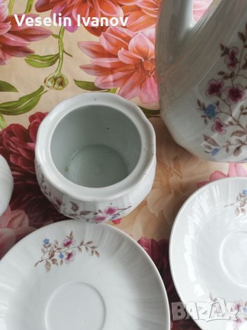 Комплект Български порцелан, снимка 9 - Чинии - 36018845