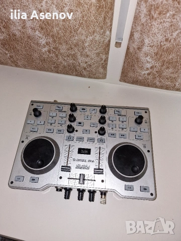 DJ Контролер hercules MK4 