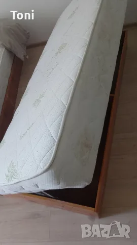 единично легло от чам с матрак aloe vera