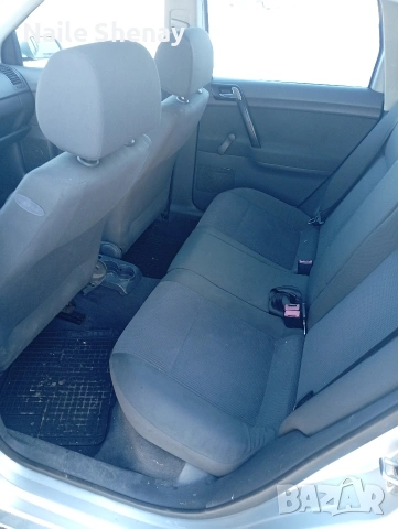 Фолксваген Поло 1.2 Бензин, снимка 12 - Автомобили и джипове - 53558260