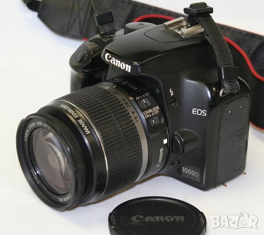 Canon 1000D с обектив Canon EF-S 18-55 IS, снимка 1 - Фотоапарати - 27316681