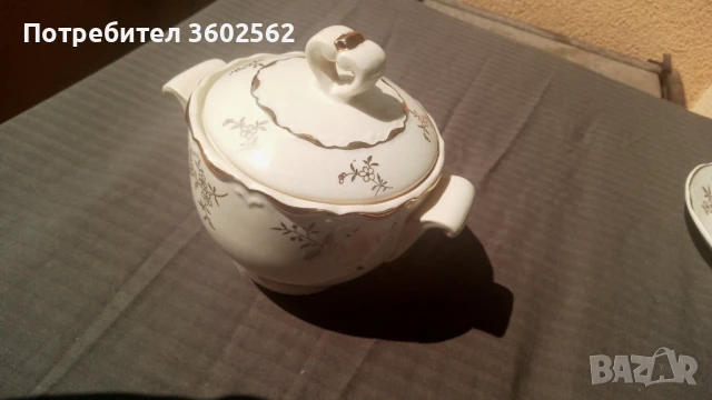 Сервиз за кафе фин порцелан, снимка 3 - Сервизи - 50511485