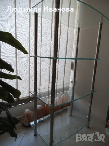Стъклена етажерка, снимка 3 - Етажерки - 53809227