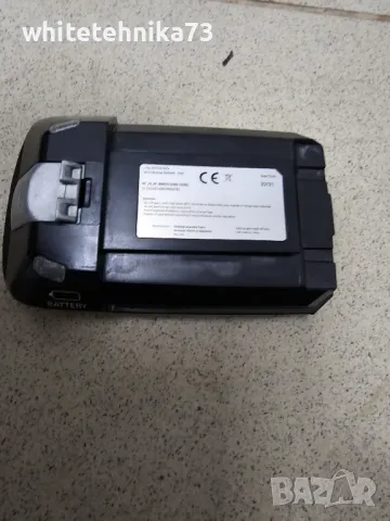 Батерия от прахосмукачка Rowenta 18v, снимка 2 - Прахосмукачки - 48882647
