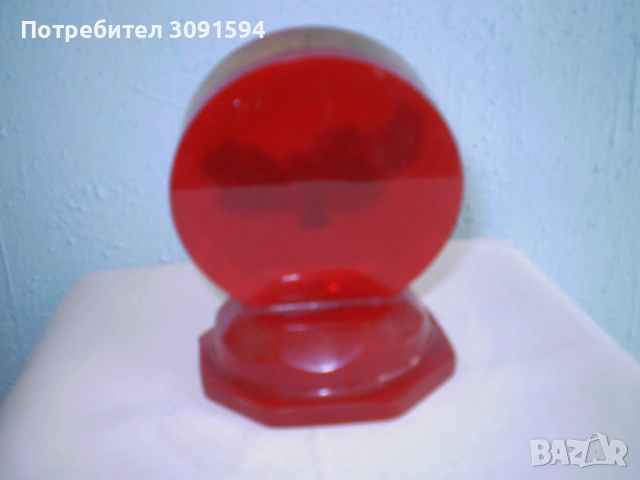 Стара рядка уникална руда в червен луцит с вградена руда , снимка 7 - Антикварни и старинни предмети - 53736552