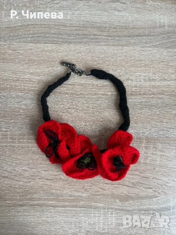 Ефектно ръчно плетено колие, снимка 3 - Колиета, медальони, синджири - 53725683