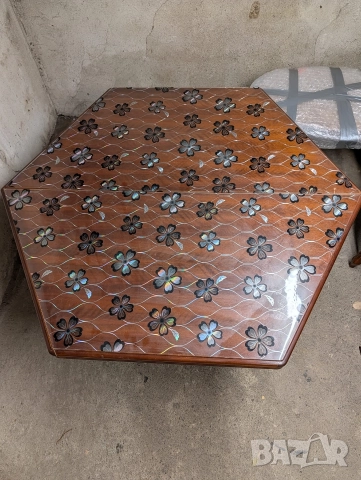 Масивна шестоъгълна разтегателна маса 