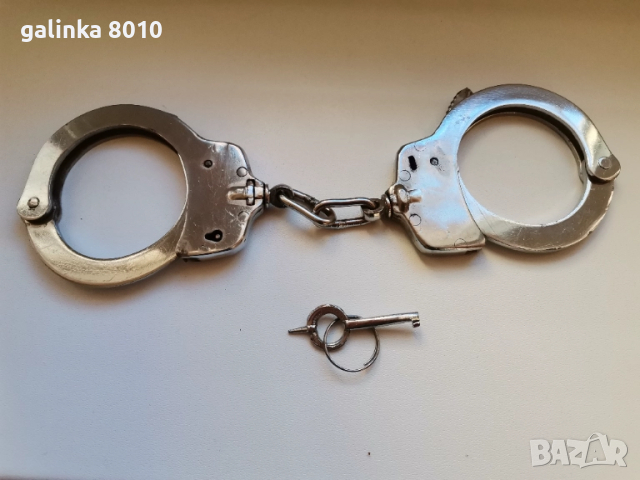 Стари белезници, снимка 2 - Антикварни и старинни предмети - 52423799