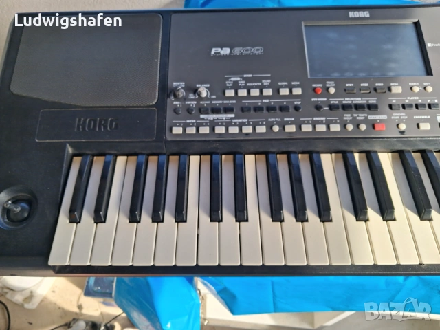 Korg Pa600