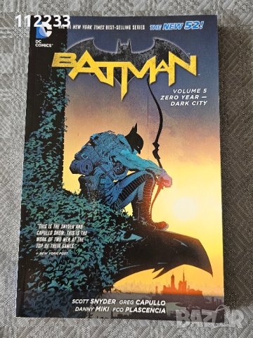 Batman, Vol. 5: Zero Year - Dark City, снимка 1 - Списания и комикси - 40936190