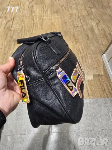 дамска чанта FILA , снимка 3 - Чанти - 47947683