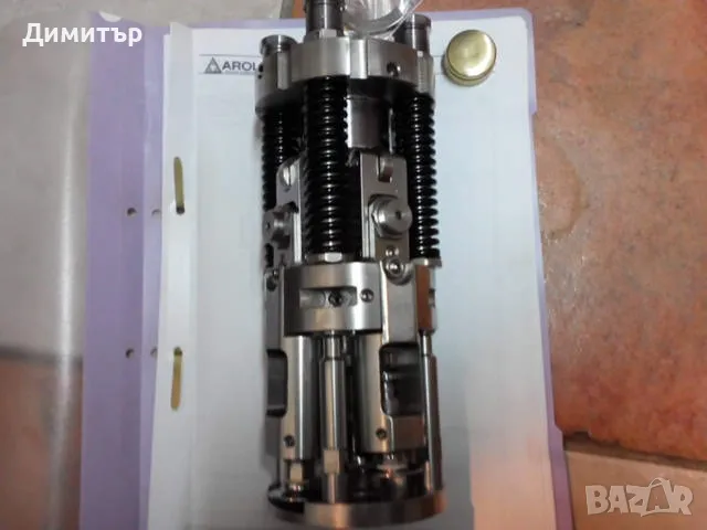 Затваряща глава за алуминиеви капачки AROL, снимка 11 - Други машини и части - 39165358