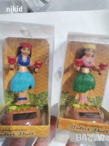 Момиче кукла Хавайка Хавайско Тропическо Соларна танцуваща играчка фигурка украса торта сувенир, снимка 1 - Фигурки - 38998134