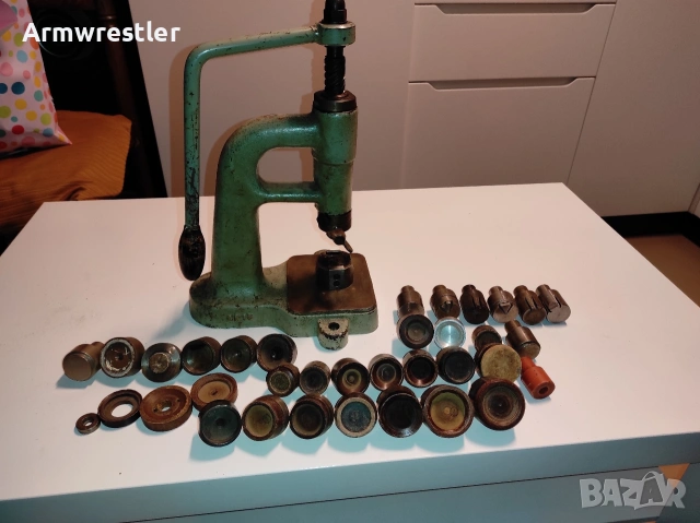 Немска ретро текстилна преса – над 10 кг, с много приставки, снимка 7 - Други машини и части - 53828608