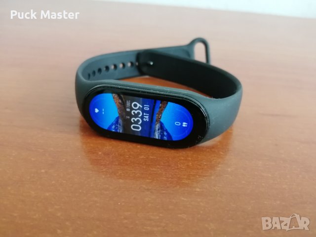 Xiaomi Smart Band 7 + допълнителна метална гривна + зарядно, снимка 2 - Смарт гривни - 41080725