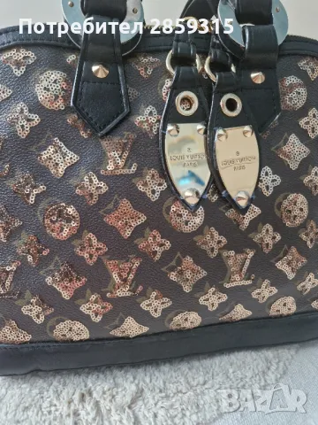 Дамска чанта Lui Vuitton, снимка 6 - Чанти - 49120041