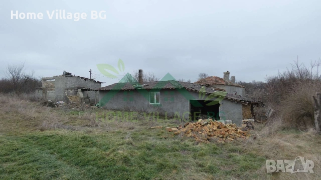 Голям парцел с постройки, с.Щипско, обл.Варна