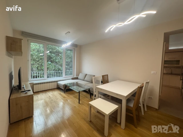 Четиристаен апартамент под наем в Оборище, София