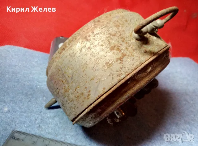 РОДИНА Стар КОЛЕКЦИОНЕРСКИ МЕХАНИЧЕН БЪЛГАРСКИ БУДИЛНИК РАНЕН СОЦ 44042, снимка 6 - Антикварни и старинни предмети - 47686215