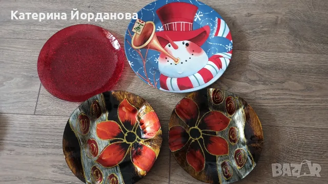 Декоративни коледни чинии