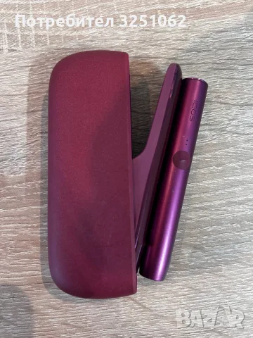 Розов/червен IQOS ILUMA 