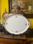 Елегантен овален поднос/  плато за сервиране Платото е с изящен златист кант , снимка 1