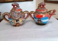 Японски комплект захарница и каничка за чай Satsuma. С богато рисувана релефна декорация. , снимка 2