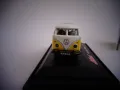 1:87 H0 SCHUCO VW BUS T1 SAMBA КОЛИЧКА МОДЕЛ ИГРАЧКА, снимка 3