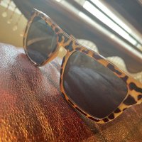 Оргинални слънчеви очила, снимка 5 - Слънчеви и диоптрични очила - 41759169