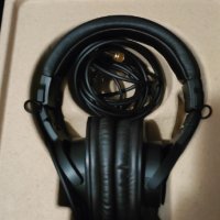 Мониторни слушалки Audio-Technica ATH-M30x, снимка 4 - Слушалки и портативни колонки - 41984102