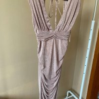 Елегантна рокля ASOS с отворено деколте и гол гръб, снимка 1 - Рокли - 41474615