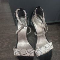 Нови красиви  сандали , снимка 1 - Сандали - 41244155