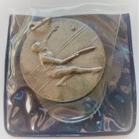 Италиански медали тенис Генуа 1975, оригинален калъф, снимка 7 - Антикварни и старинни предмети - 38955927