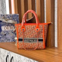 Дамски чанти Christian Dior , снимка 3 - Чанти - 42727032